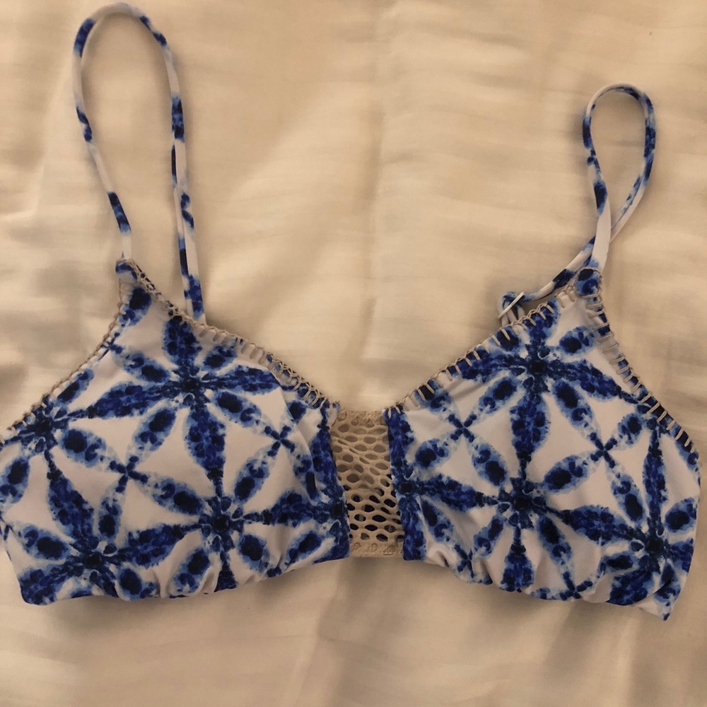 Bathing suit top